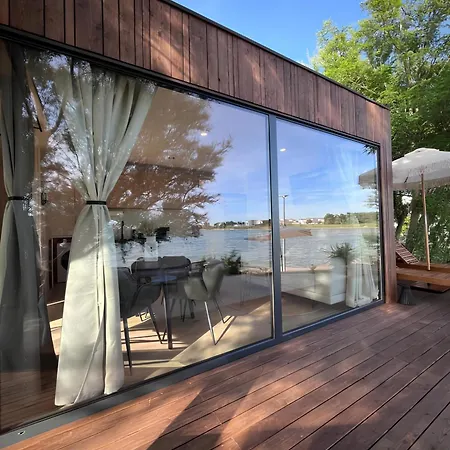 Hébergement de vacances Exclusive Wellness House With Jacuzzi And Sauna, 10 Gardens Privlaka (Zadar)