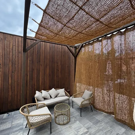 Hébergement de vacances Exclusive Wellness House With Jacuzzi And Sauna, 10 Gardens