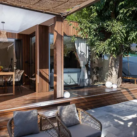 Casa vacanze Exclusive Wellness House With Jacuzzi And Sauna, 10 Gardens *
