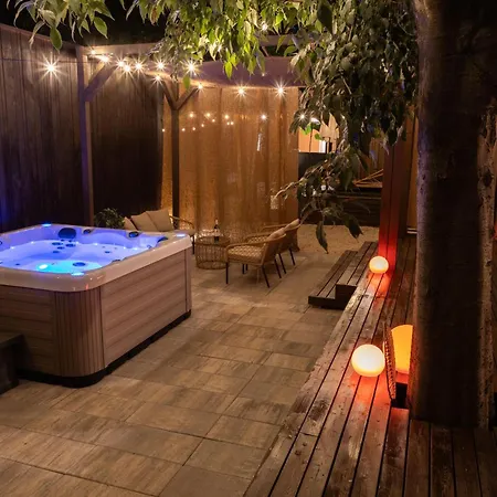 Exclusive Wellness House With Jacuzzi And Sauna, 10 Gardens Privlaka (Zadar)