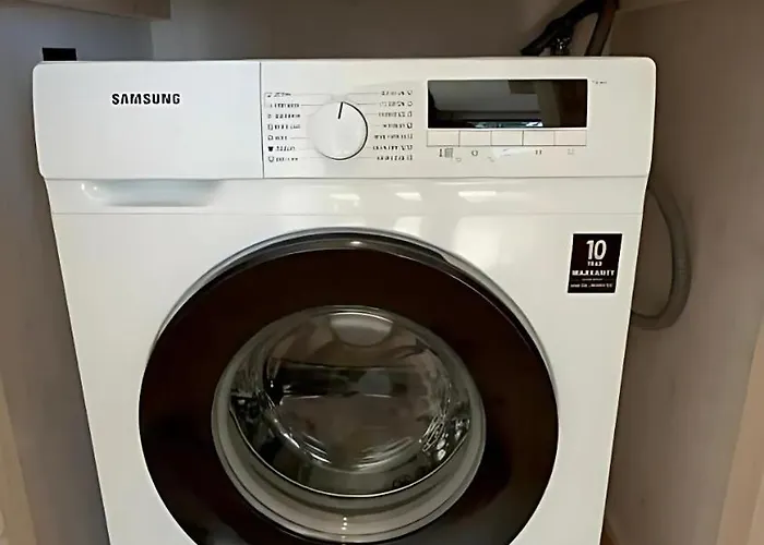 Exclusive Wellness House With Jacuzzi And Sauna, 10 Gardens *